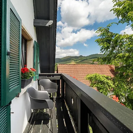 Сasa de vacaciones Haus Schwarzwald Koenigin Bühlertal
